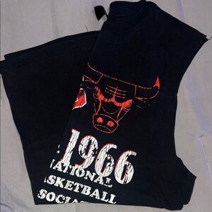 BRAND NEW Sleeveless Black Tee/Cut Off with Bulls Graphic from Urban Outfitters